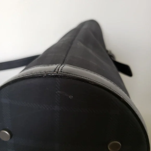 Burberry Vintage Navy Nova Check Bucket Shoulder Bag - Picture 11 of 15